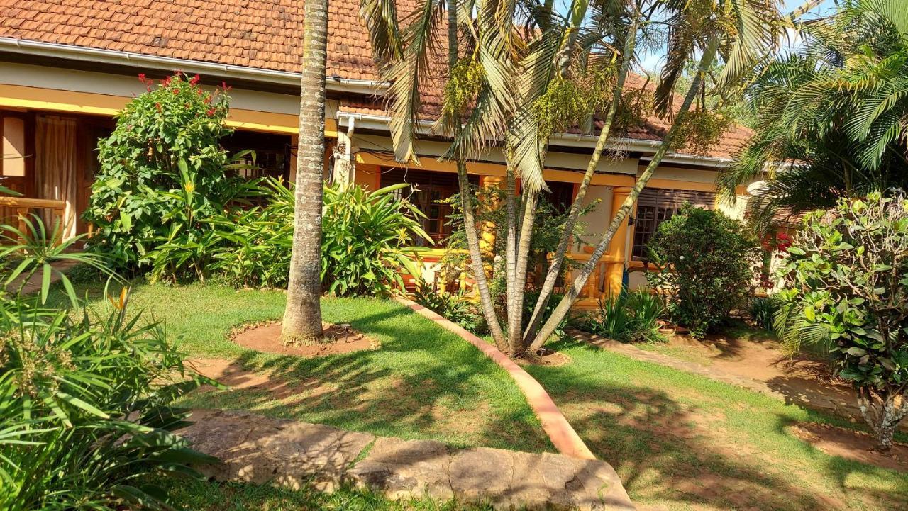 Keelan Ace Villas Kampala Kültér fotó